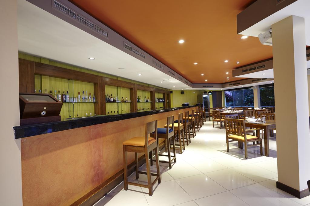 Hotel Turyaa Kalutara Esterno foto
