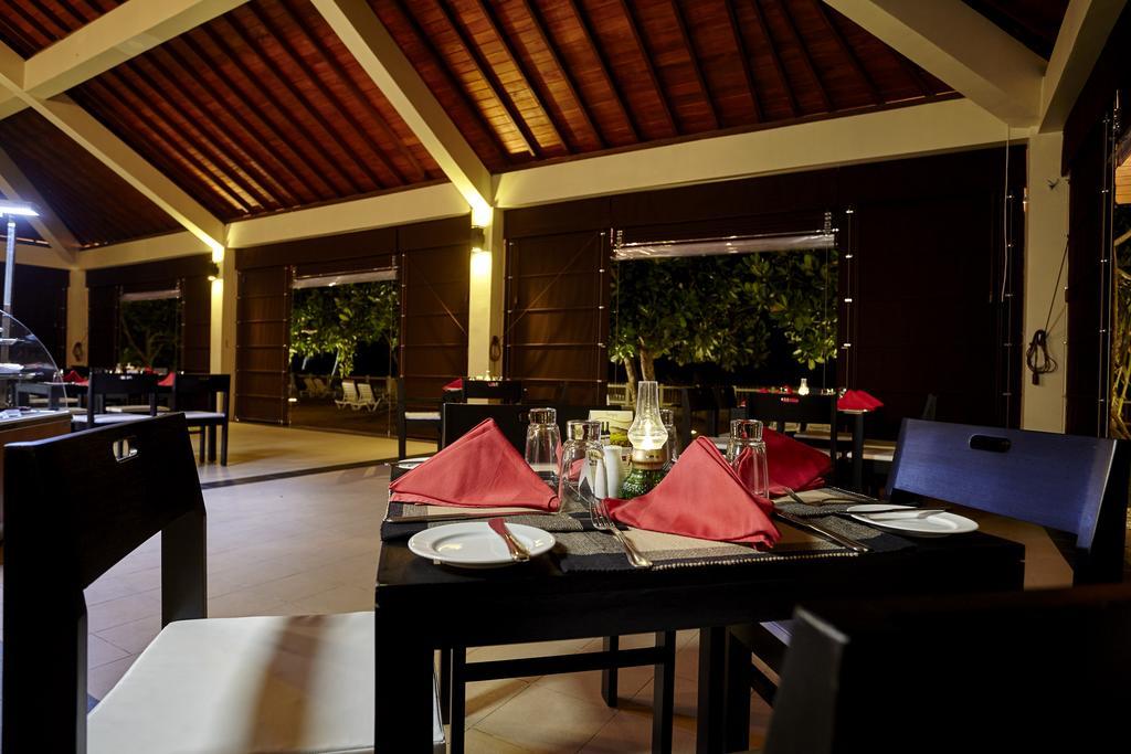 Hotel Turyaa Kalutara Esterno foto