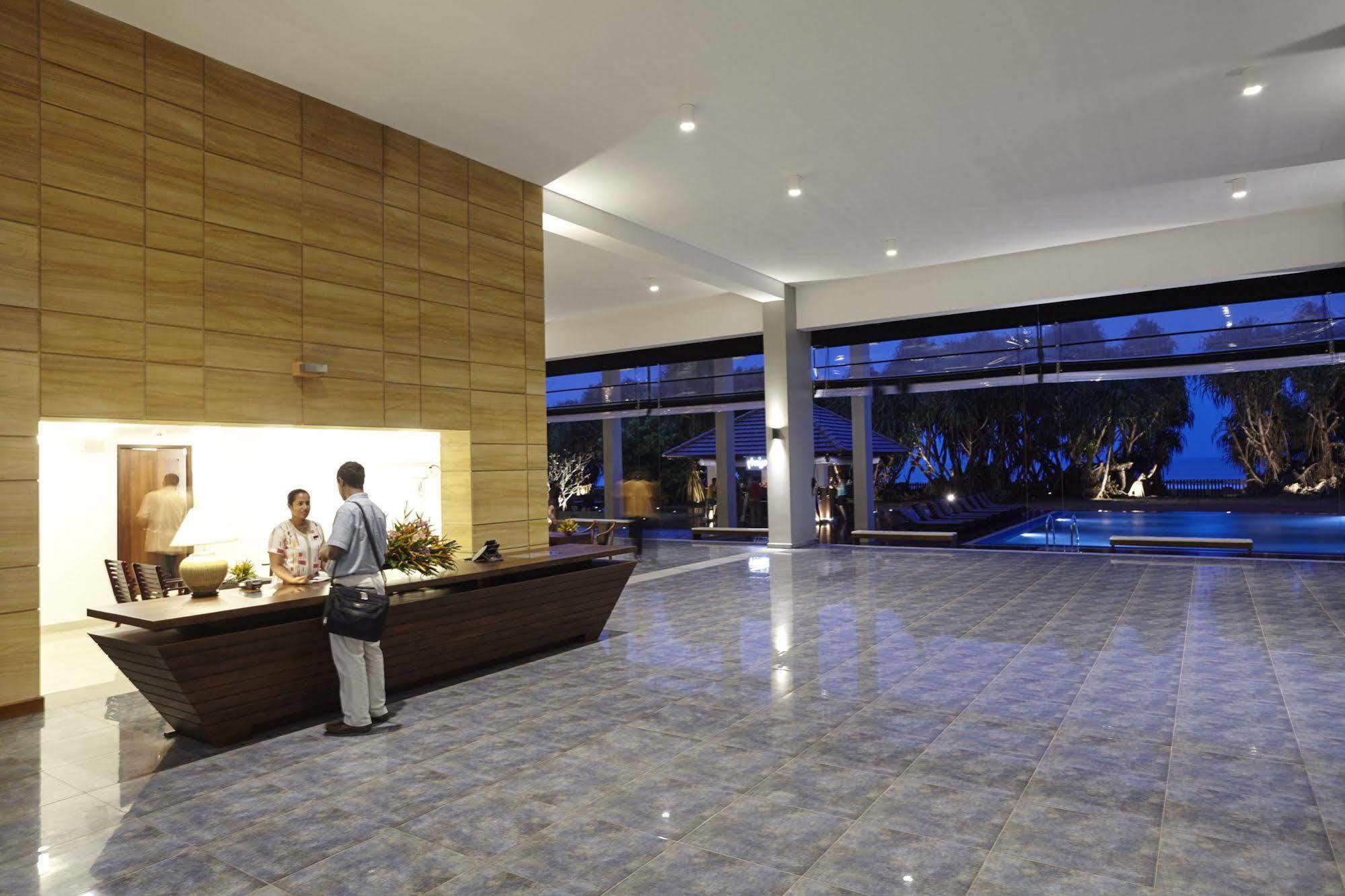 Hotel Turyaa Kalutara Esterno foto