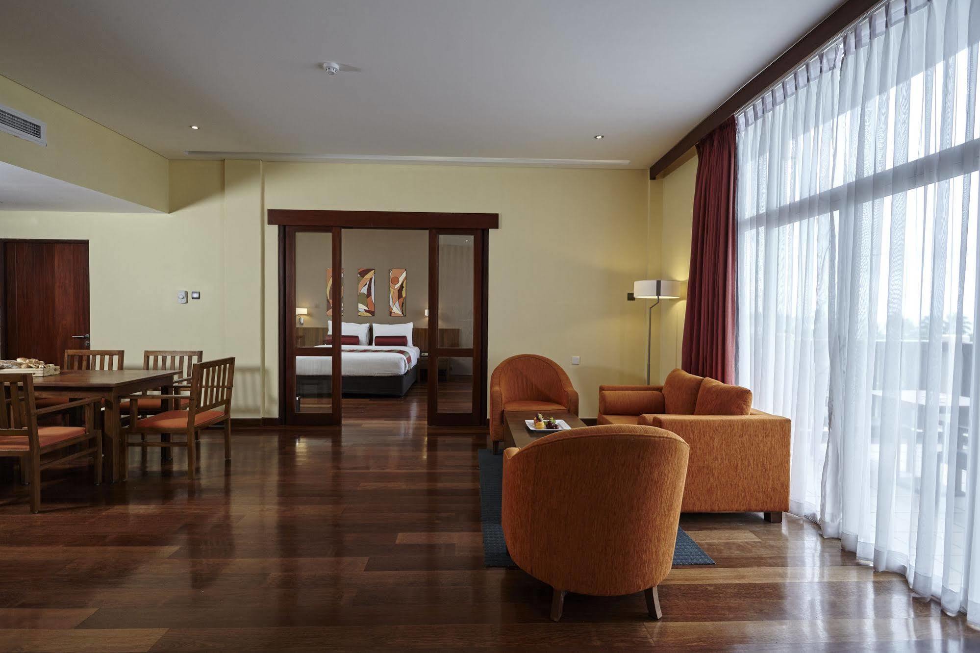 Hotel Turyaa Kalutara Esterno foto