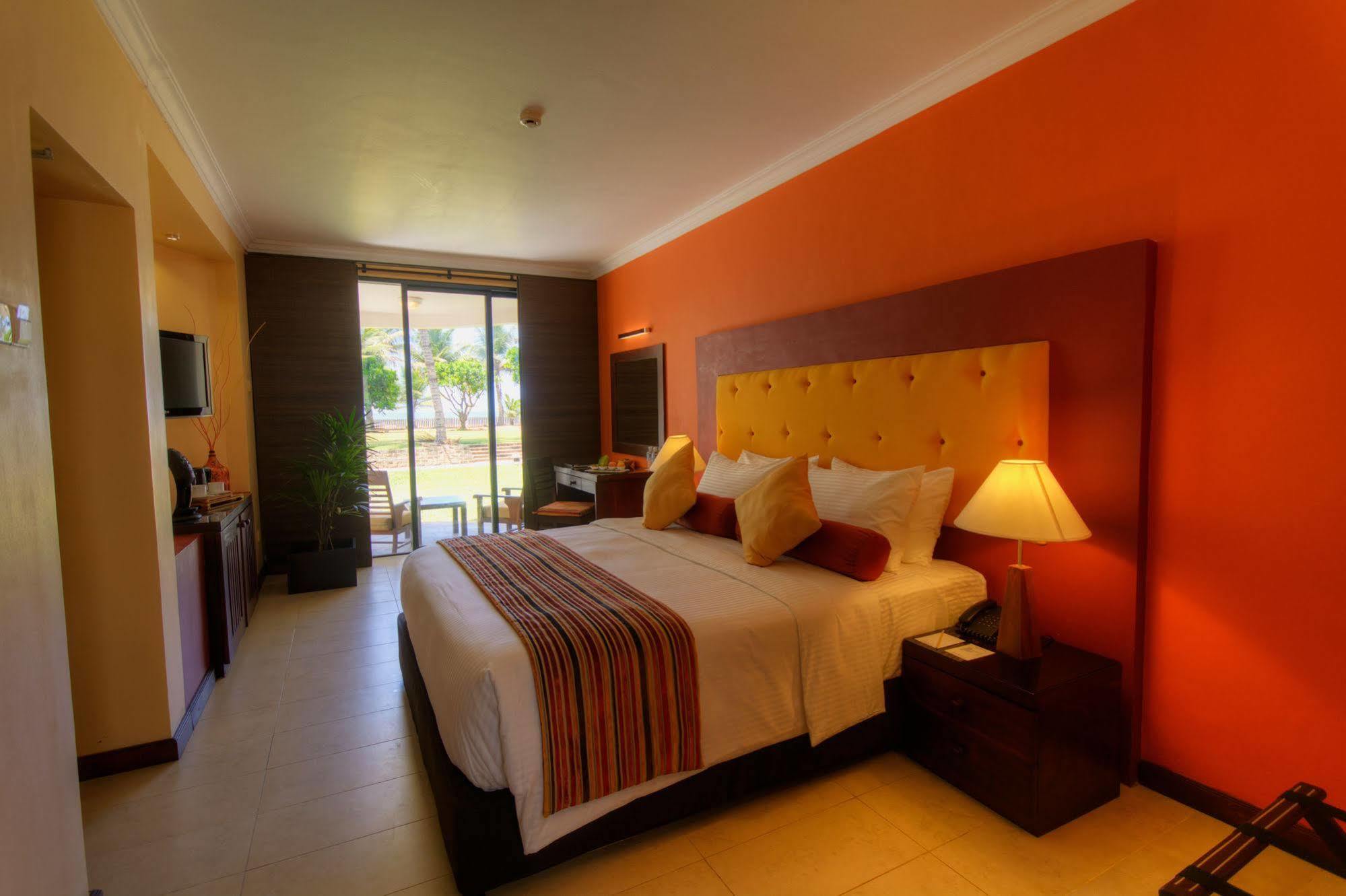 Hotel Turyaa Kalutara Esterno foto